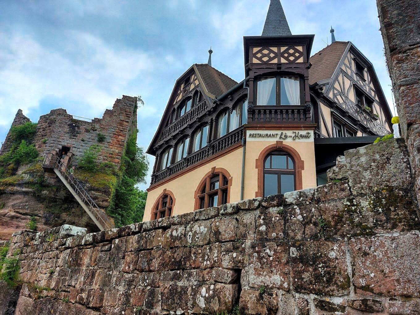 Restaurant Là-Haut et château du Haut-Barr 