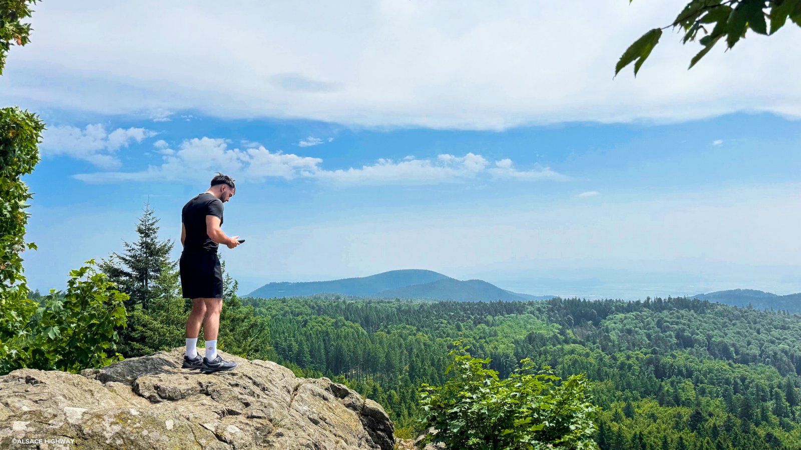 Le rocher du Neuntelstein : panorama, rando au sommet des Vosges